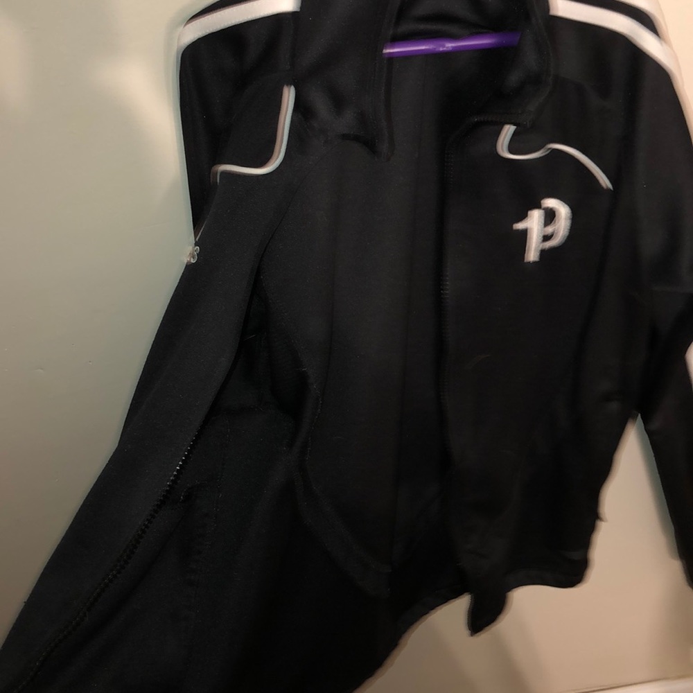 Jacket - Picture 4 of 4